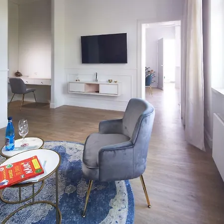 شقة Sun & By Oneapartments Premium سوبوت