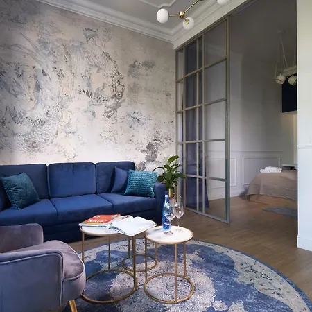 Sun & By Oneapartments Premium Apartament *
