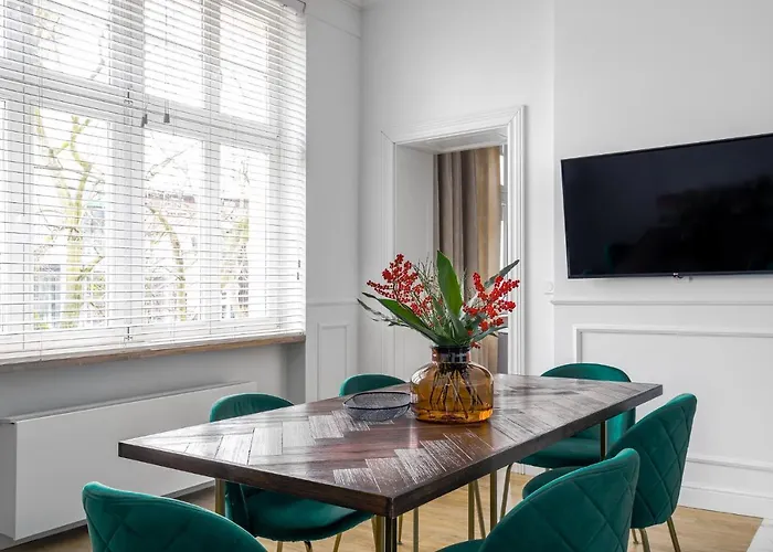 Apartment Sun & By Oneapartments Premium *